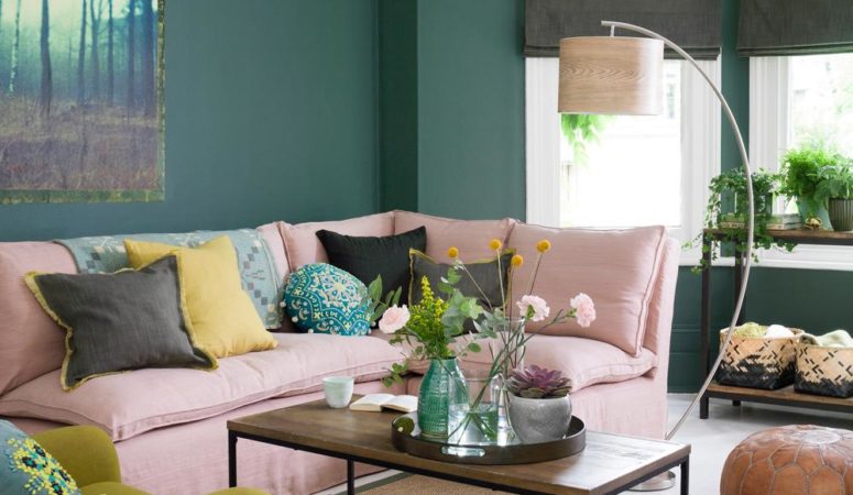 Change Your Living Room Decor On A Limited Budget