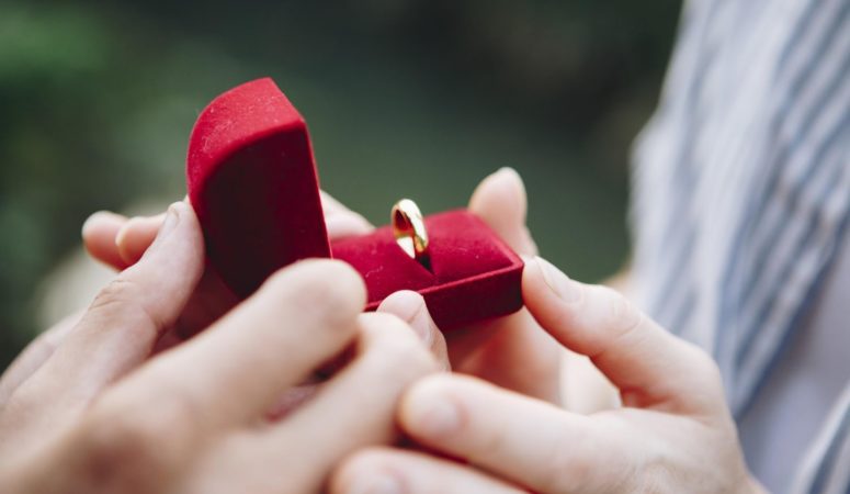 So You’ve Decided To Pop The Question: Time to Learn about Engagement Rings